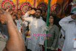 Aamir Khan and Kiran Rao celebrate Republic Day at Dhobi Ghat in Mumbai on 26th Jan 2011 (10).JPG